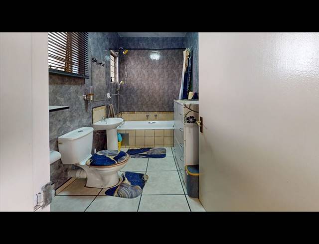 1 BEDROOM APARTMENT FOR SALE IN KLEINFONTEIN